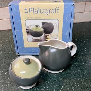 Pfaltzgraff Sugar & Creamer set